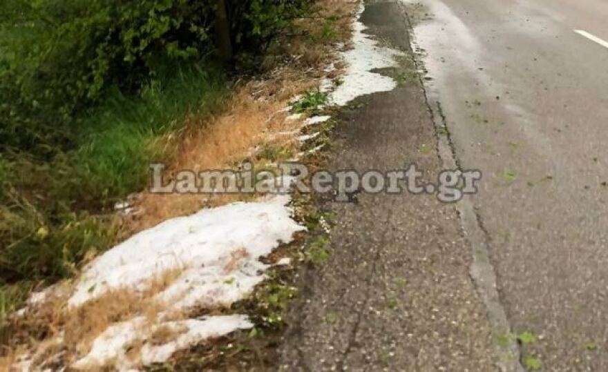 «Έστρωσε» χαλάζι στη Δυτική Φθιώτιδα - Δείτε βίντεο και φωτογραφίες