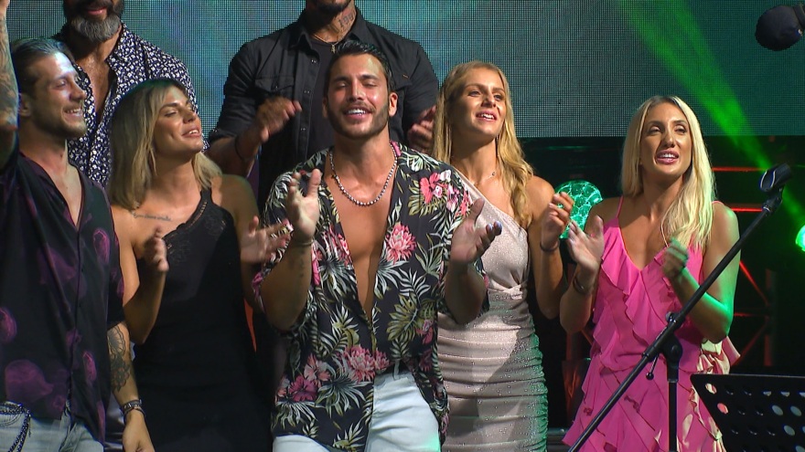 Survivor All Star: Με χαρές αλλά και δάκρυα το πάρτι της ένωσης - Δείτε το βίντεο