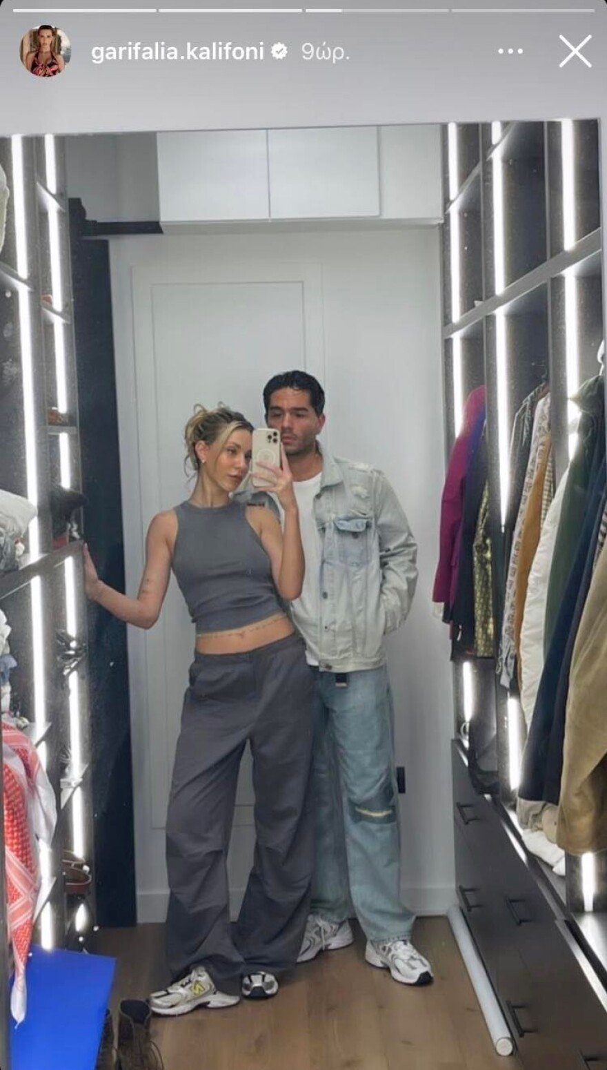 Γαρυφαλλιά Καληφώνη-Χρήστος Μάστορας: Φωτογραφίζονται μαζί στον καθρέφτη