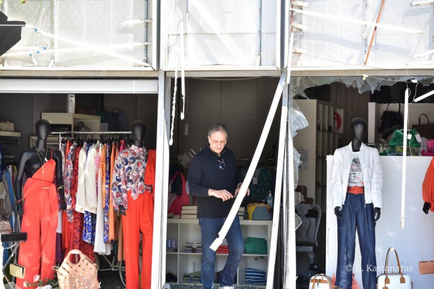 Λάρισα: Ερωτηματικά για το «χτύπημα» στο μαγαζί του Πιτσίλκα - «Μεγάλη η καταστροφή»