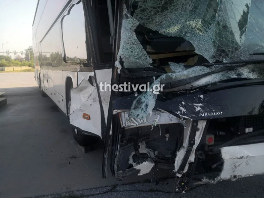 Τροχαίο στον Πλαταμώνα: Ένας νεκρός, χαροπαλεύουν δύο τραυματίες