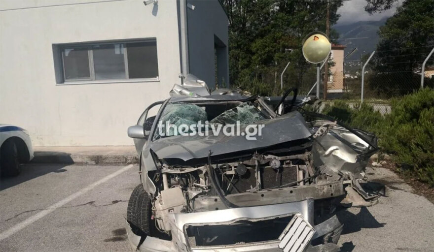 Τροχαίο στον Πλαταμώνα: Ένας νεκρός, χαροπαλεύουν δύο τραυματίες