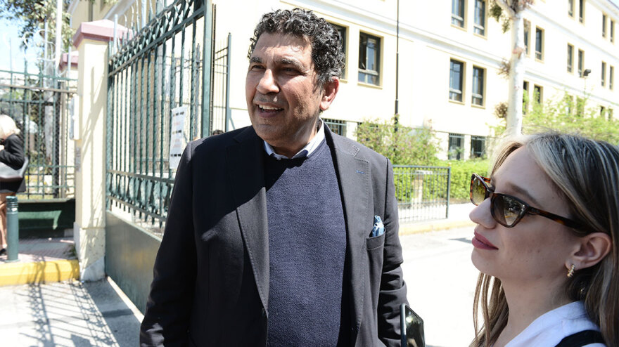 Γιάννης Λύρας: Απέσυρε τη μήνυση η 92χρονη – «Δεν υπήρξε διαπληκτισμός» λέει ο πλαστικός χειρουργός