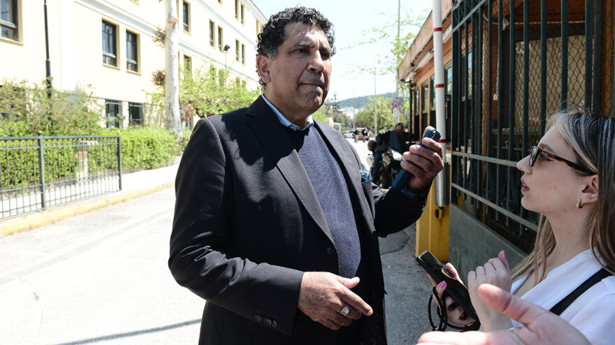 Γιάννης Λύρας: Απέσυρε τη μήνυση η 92χρονη – «Δεν υπήρξε διαπληκτισμός» λέει ο πλαστικός χειρουργός