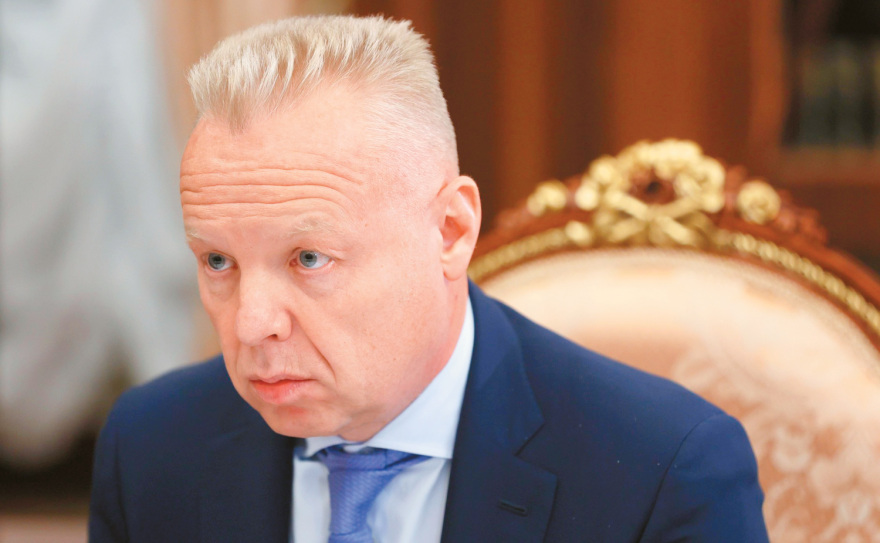 Πόλεμος στην Ουκρανία: Τον Αμπράμοβιτς και ακόμη πέντε ολιγάρχες ψάχνει στην Ελλάδα η «Αρχή για το Ξέπλυμα»