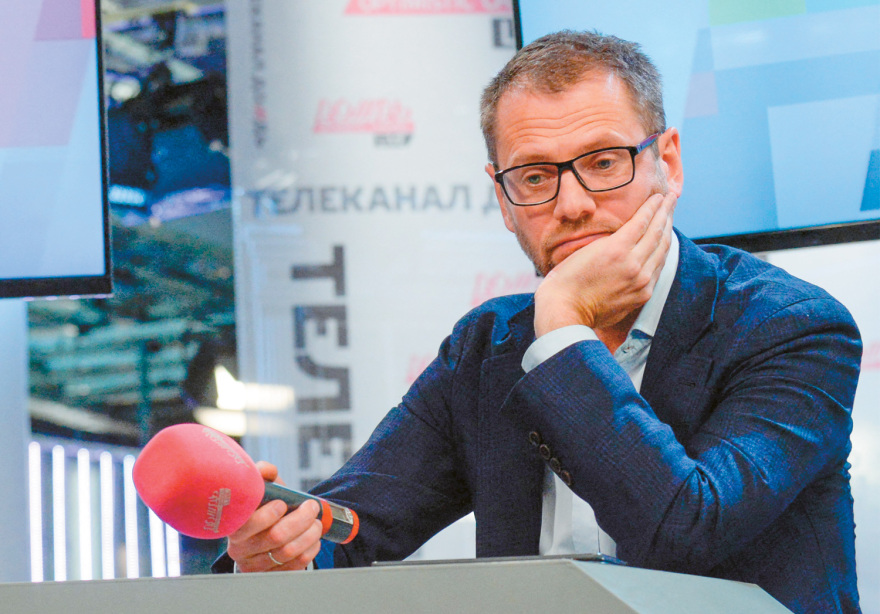 Πόλεμος στην Ουκρανία: Τον Αμπράμοβιτς και ακόμη πέντε ολιγάρχες ψάχνει στην Ελλάδα η «Αρχή για το Ξέπλυμα»