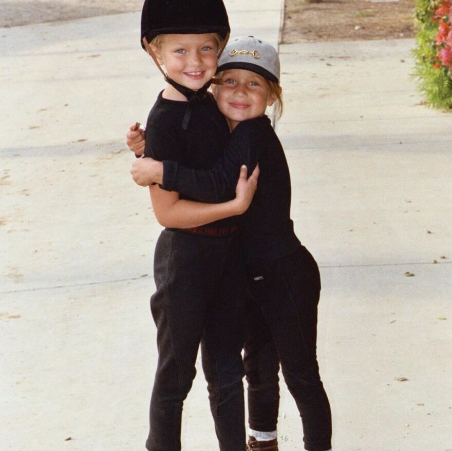 Μπέλα και Τζίτζι Χαντίντ: Έτσι έμοιαζαν όταν ήταν μικρές - Δείτε φωτογραφίες