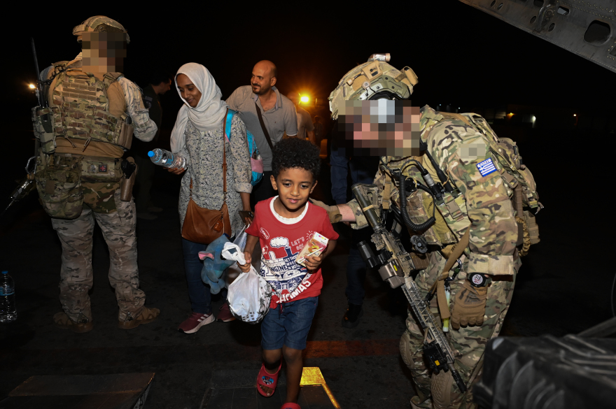 Σουδάν: Προσγειώθηκε και το δεύτερο C-27 της Πολεμικής Αεροπορίας στο Τζιμπουτί για την παραλαβή Ελλήνων