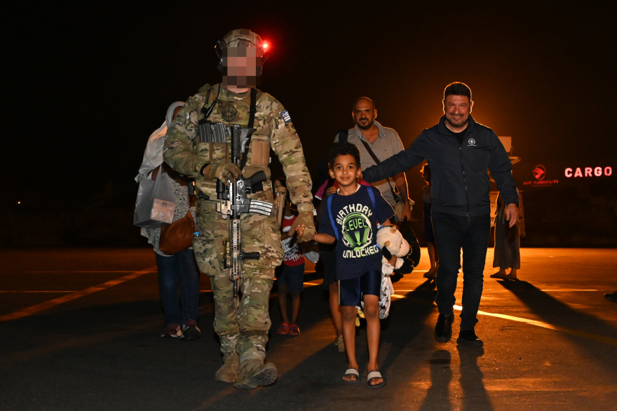 Σουδάν: Προσγειώθηκε και το δεύτερο C-27 της Πολεμικής Αεροπορίας στο Τζιμπουτί για την παραλαβή Ελλήνων