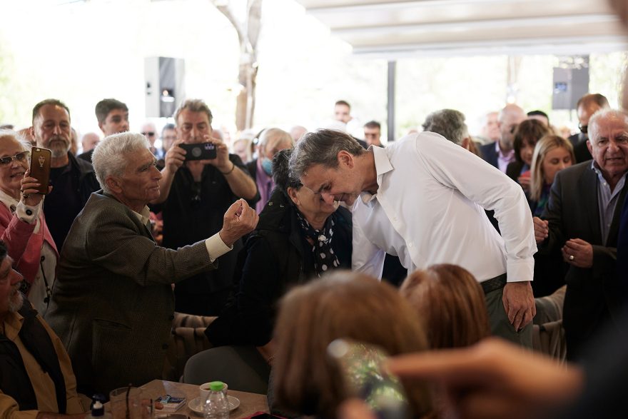 Εκλογές 2023 - Μητσοτάκης: Σκεφτείτε αντί για ευρώ να πληρώνεστε σε «Δήμητρες» με κλειστές τράπεζες