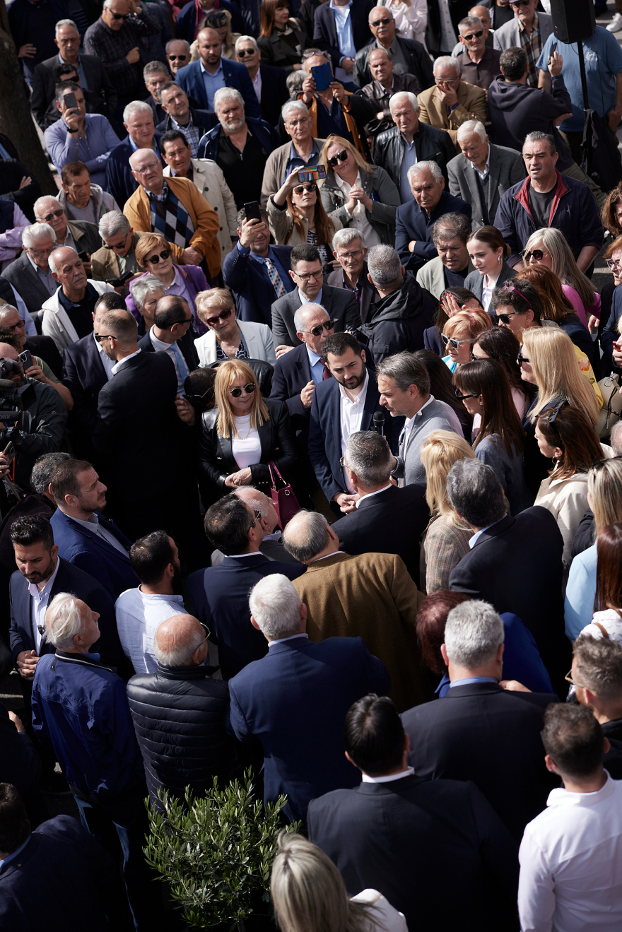 Εκλογές 2023 - Μητσοτάκης: Σκεφτείτε αντί για ευρώ να πληρώνεστε σε «Δήμητρες» με κλειστές τράπεζες