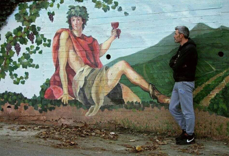 Νάουσα: Διάσημοι καλλιτέχνες της street art μετέτρεψαν την πόλη σε υπαίθρια έκθεση ζωγραφικής