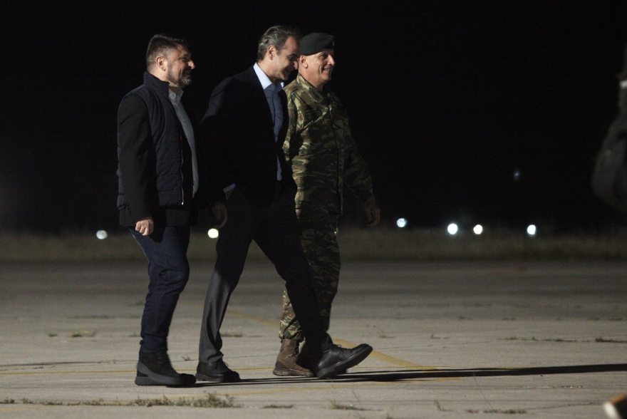 Σουδάν: Στην Ελευσίνα το C-130 με 39 απεγκλωβισμένους - Στο πλευρό τους ο Μητσοτάκης