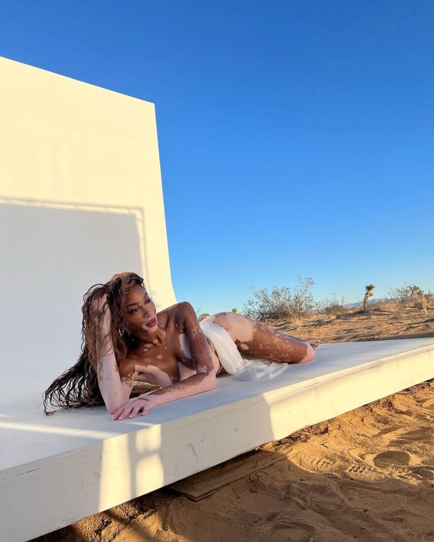 Γουίνι Χάρλοου: Φωτογραφήθηκε γυμνή