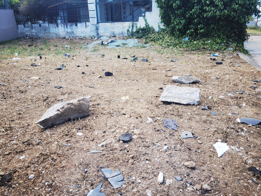 Ασπρόπυργος: Ανατίναξαν σταθμευμένο αυτοκίνητο σε κεντρικό δρόμο - Δείτε φωτογραφίες