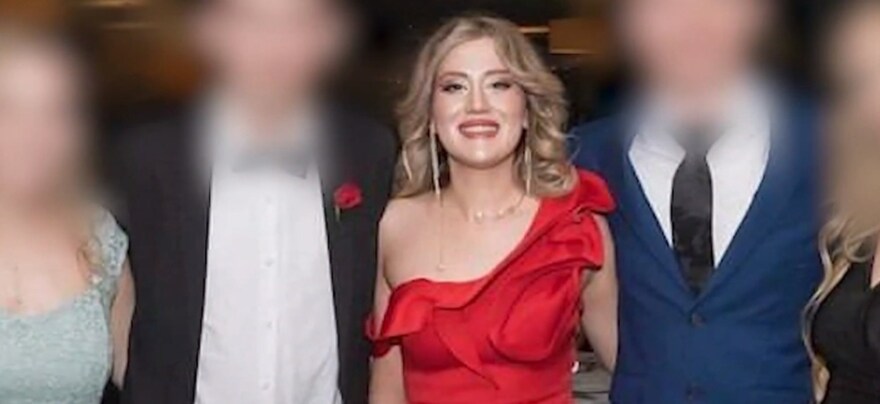 Βελεστίνο: Ο πατέρας μου με χτύπησε γιατί δεν ήθελε τη μαντίλα αλλά τον αγαπάω, λέει η 24χρονη που ασπάστηκε το Ισλάμ