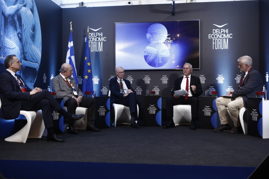 Φόρουμ Δελφών - Ευάγγελος Αποστολάκης: Απαραίτητη η δημιουργία υφυπουργείου Αμυντικής Βιομηχανίας