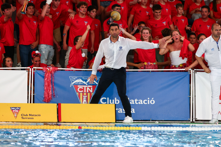 Challenger Cup πόλο, Τεράσα - Απόλλων Σμύρνης 14-18: Κυπελλούχος Ευρώπης! 