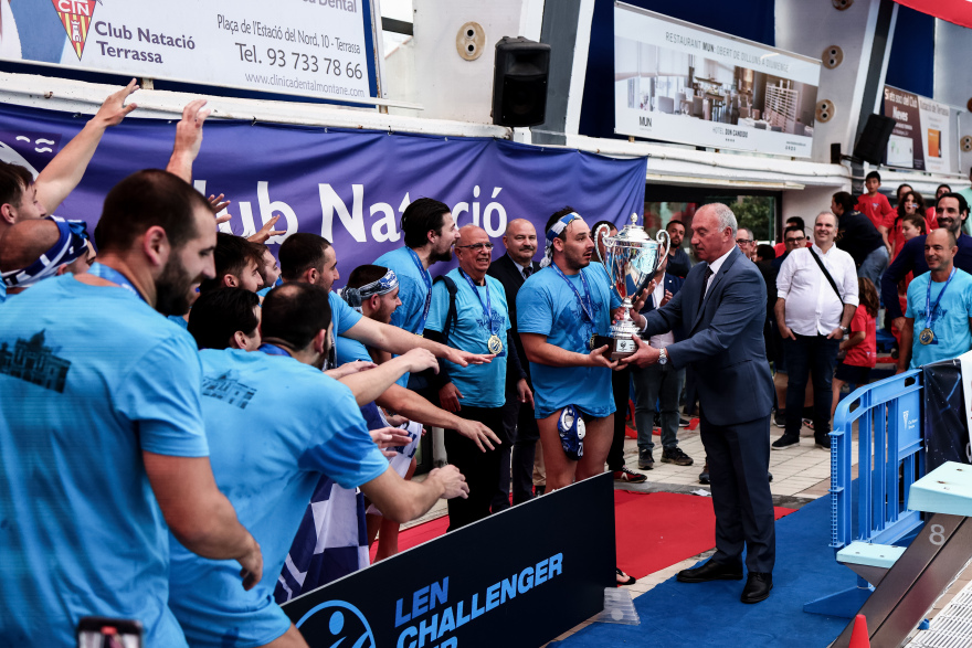 Challenger Cup πόλο, Τεράσα - Απόλλων Σμύρνης 14-18: Κυπελλούχος Ευρώπης! 