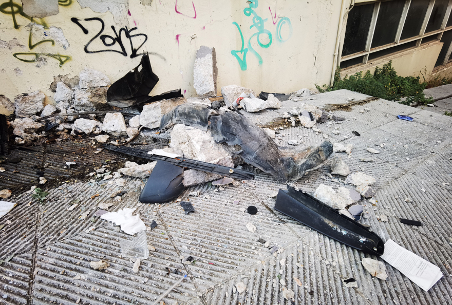 Σοβαρό τροχαίο στην Αγία Παρασκευή - Στο νοσοκομείο ο οδηγός