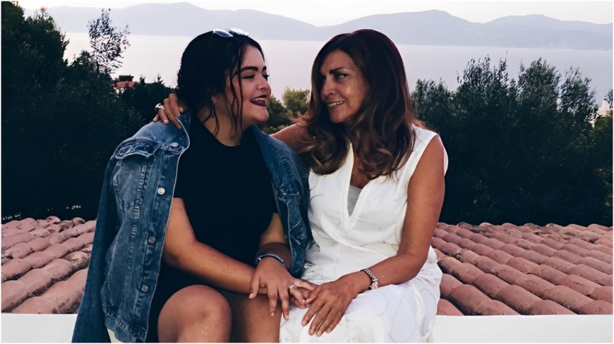 Γιορτή της Μητέρας: Οι Ελληνίδες μητέρες της «καρδιάς» που υιοθέτησαν το παιδί τους 