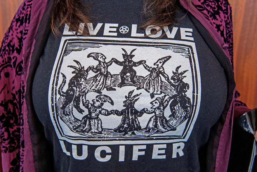 SatanCon: Σάλος στη Βοστώνη με το sold-out «σατανιστικό» συνέδριο - Δείτε βίντεο και φωτογραφίες