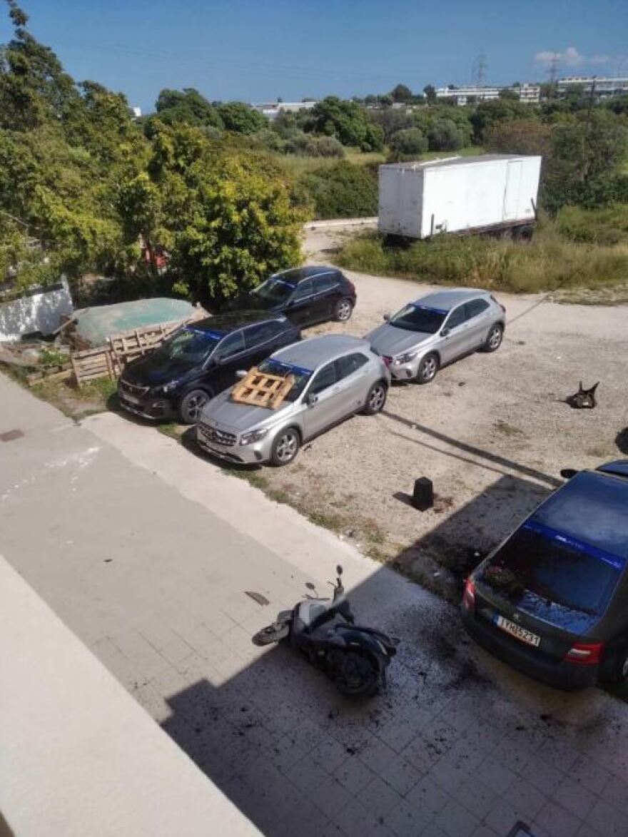 Ρόδος: Ξεπερνούν τις 350.000 ευρώ οι καταστροφές στα οχήματα της Uber - Στην αντεπίθεση οι ταξιτζήδες