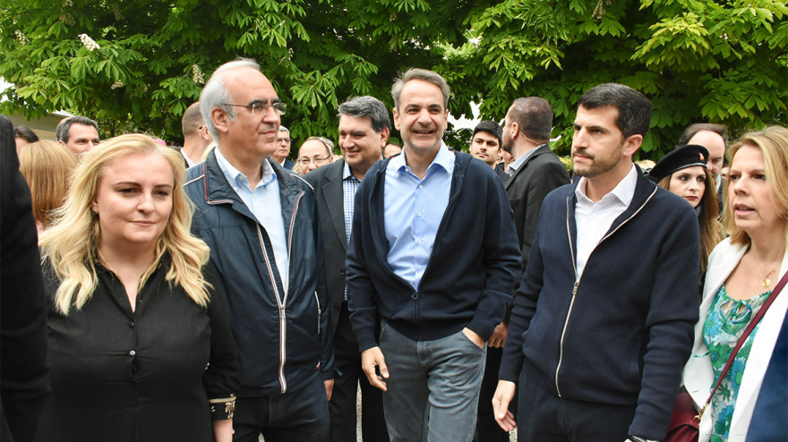 Στην ανθοκομική έκθεση της Κηφισιάς ο Κυριάκος Μητσοτάκης – Δείτε φωτογραφίες