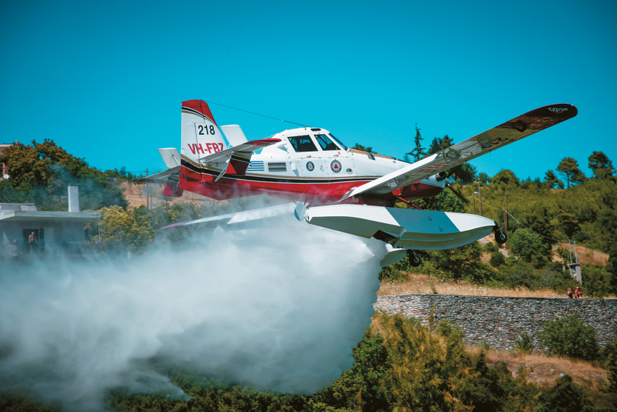 Με «Ακρίδες», drones και τεχνητές φωτιές η μάχη της δασοπυρόσβεσης