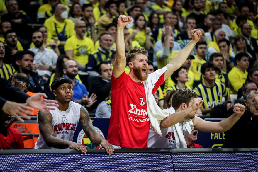 Euroleague, Φενερμπαχτσέ-Ολυμπιακός 71-72: Νίκη με τρίποντη «βόμβα» Σλούκα - Δείτε βίντεο