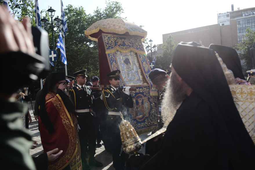 «Άξιον Εστί»: Στην Αθήνα η εικόνα από το Άγιον Όρος - Ουρές για προσκύνημα