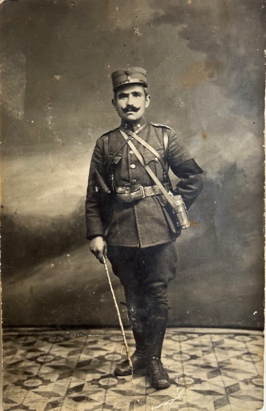 Θέατρο «Μπέλλος»: Ημερολόγια πολέμου και έρωτα στην παράσταση «Σμύρνη... Μανίτσα μου» της Μάνιας Παπαδημητρίου