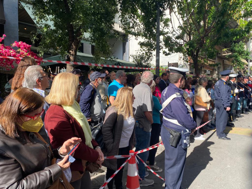 «Άξιον Εστί»: Στην Αθήνα η εικόνα από το Άγιον Όρος - Ουρές για προσκύνημα