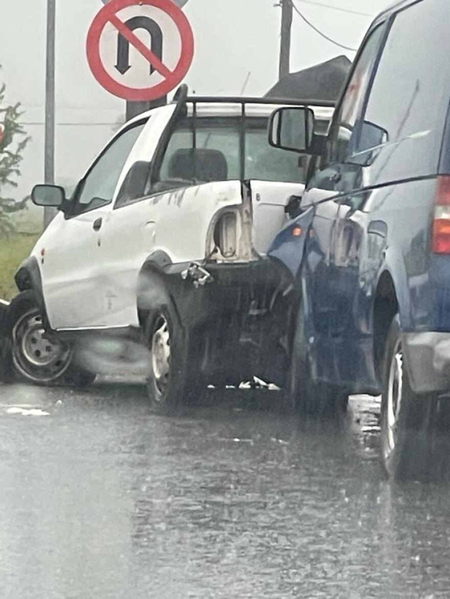 Ισχυρή νεροποντή στα Τρίκαλα - «Ποτάμια» οι δρόμοι, πλημμύρισαν υπόγεια - Βίντεο