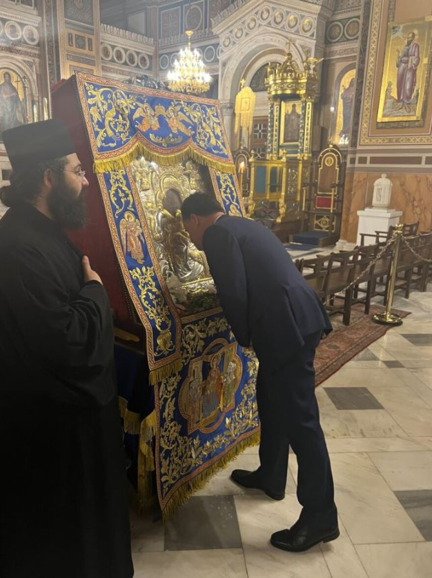 Άξιον Εστί: Στη Μητρόπολη για προσκύνημα της ιερής εικόνας ο Άδωνις Γεωργιάδης