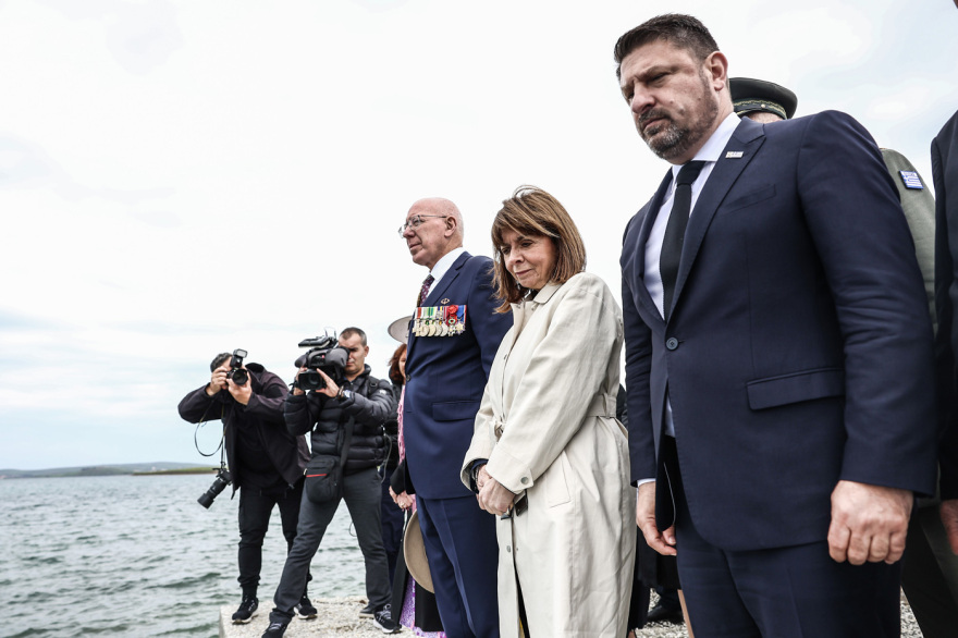 Η Σακελλαροπούλου σε εκδήλωση για τους πεσόντες στην Εκστρατεία της Καλλίπολης στη Λήμνο