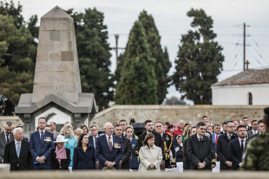 Η Σακελλαροπούλου σε εκδήλωση για τους πεσόντες στην Εκστρατεία της Καλλίπολης στη Λήμνο