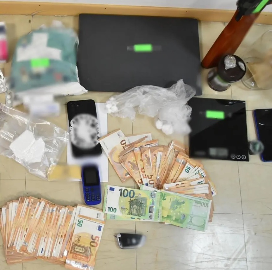 Φωκίδα: Σπείρα διακινούσε κοκαΐνη, κάνναβη και αναβολικά
