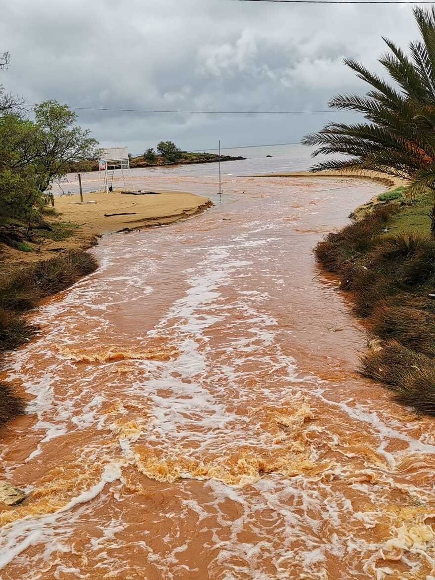 Kαιρός: Βροχές και καταιγίδες σε οχτώ περιοχές μέχρι το απόγευμα - Δείτε χάρτες