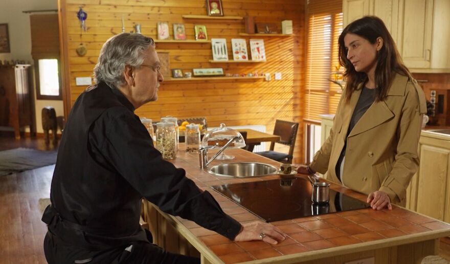 Η Γη της Ελιάς: Ο Αλέξης ξεσπά βίαια εναντίον της Μυρτάλης