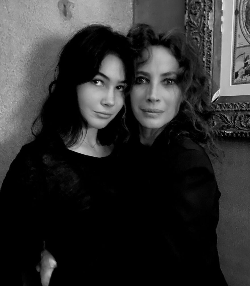  Έλενα Κρίστενσεν, Κρίστι Τέρλινγκτον και Σίντι Κρόφορντ ποζάρουν και πάλι μαζί - «Φιλίες ζωής»