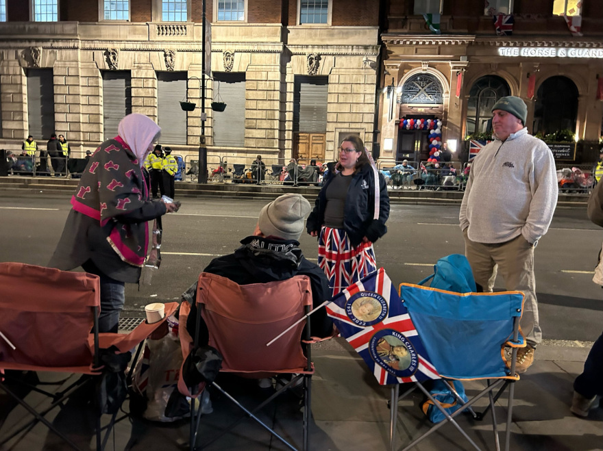Στέψη βασιλιά Καρόλου: Με τη βασιλική οικογένεια στο μπαλκόνι του Μπάκιγχαμ έπεσε η αυλαία της λαμπερής τελετής