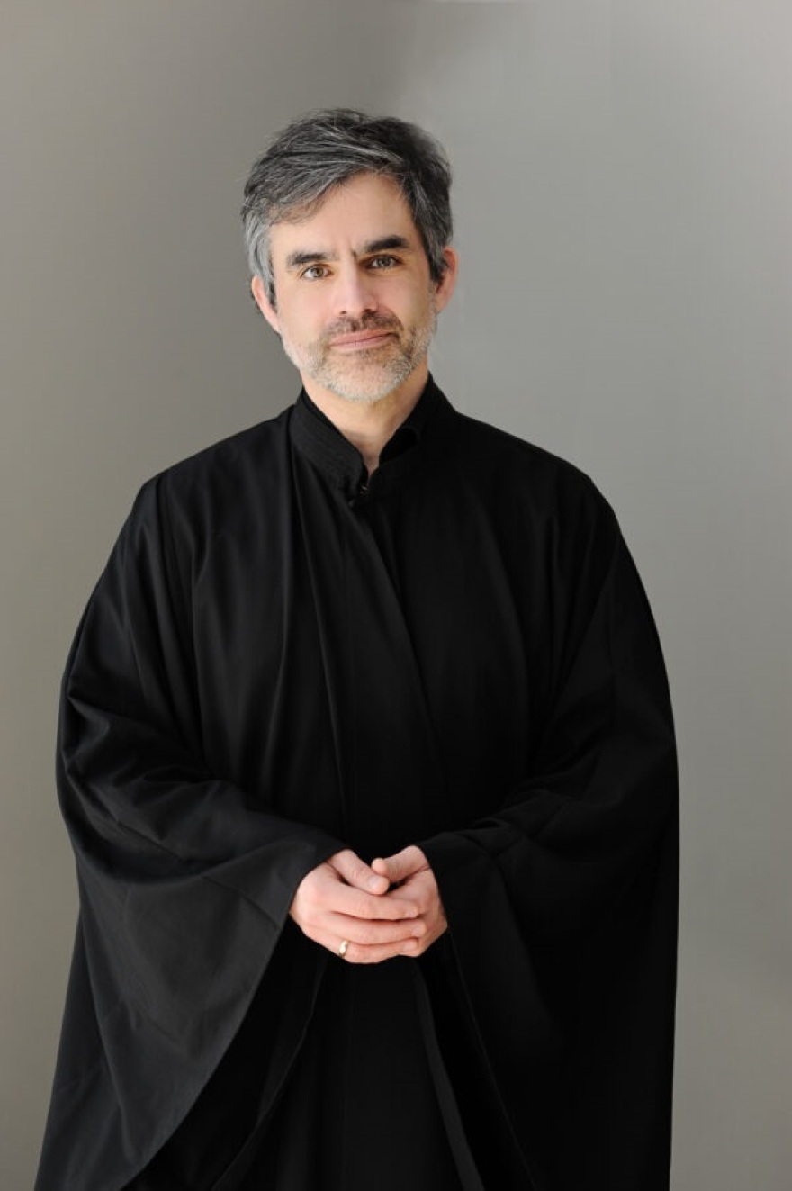 Στέψη βασιλιά Καρόλου: Στα ελληνικά ο ψαλμός 71 του Δαυίδ – Μαέστρος ο Αλέξανδρος Λίγκας