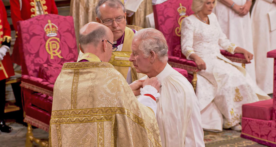 Στέψη βασιλιά Καρόλου: Με τη βασιλική οικογένεια στο μπαλκόνι του Μπάκιγχαμ έπεσε η αυλαία της λαμπερής τελετής