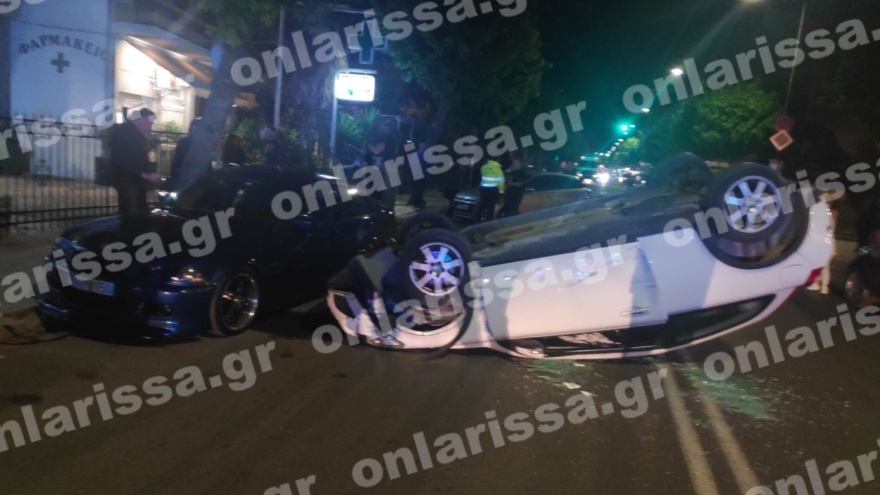 Λάρισα: Τρομακτικό τροχαίο με τρεις τραυματίες - Αναποδογύρισε το ένα όχημα