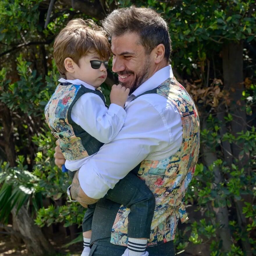 Άκης Πετρετζίκης - Κωνσταντίνα Παπαμιχαήλ: Nέες φωτογραφίες από τη βάφτιση της κόρης τους, Ακυλίνας