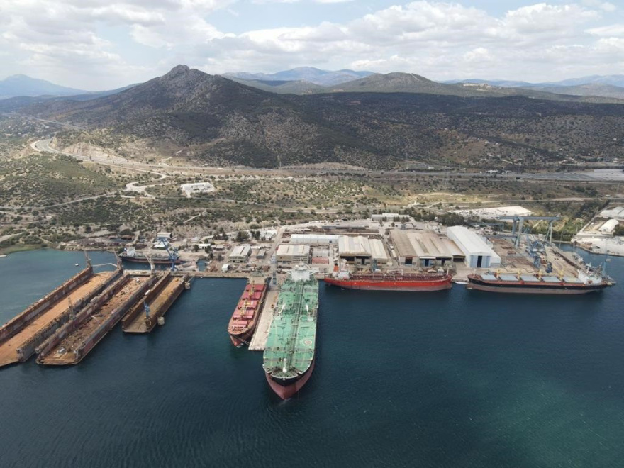 Ναυπηγεία Ελευσίνας: Επισκευάζονται ταυτοχρόνως πέντε πλοία
