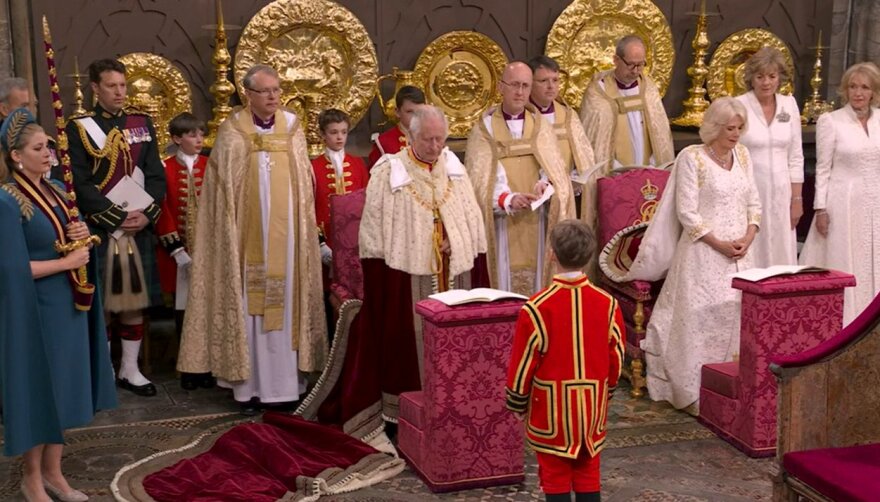 Τζόναθαν Τόμσον: Ποιος είναι ο ταγματάρχης που έγινε viral  στη στέψη του βασιλιά Καρόλου