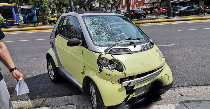 Καλλιθέα:  Πώς έγινε το θανατηφόρο τροχαίο στο σημείο «παγίδα» - Απαρηγόρητοι οι γονείς της 12χρονης