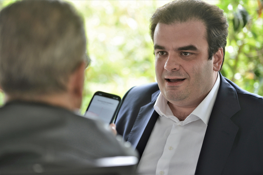 Κυριάκος Πιερρακάκης στον Δανίκα: «Μία τετραετία ακόμα, να καθαρίσουμε όλο το χαρτοβασίλειο του Δημοσίου»